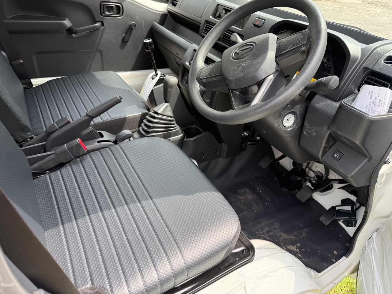 Daihatsu Hijet HD Mini Truck! PTO Dump! 4X4! 5-Speed W/ Snow Plow 